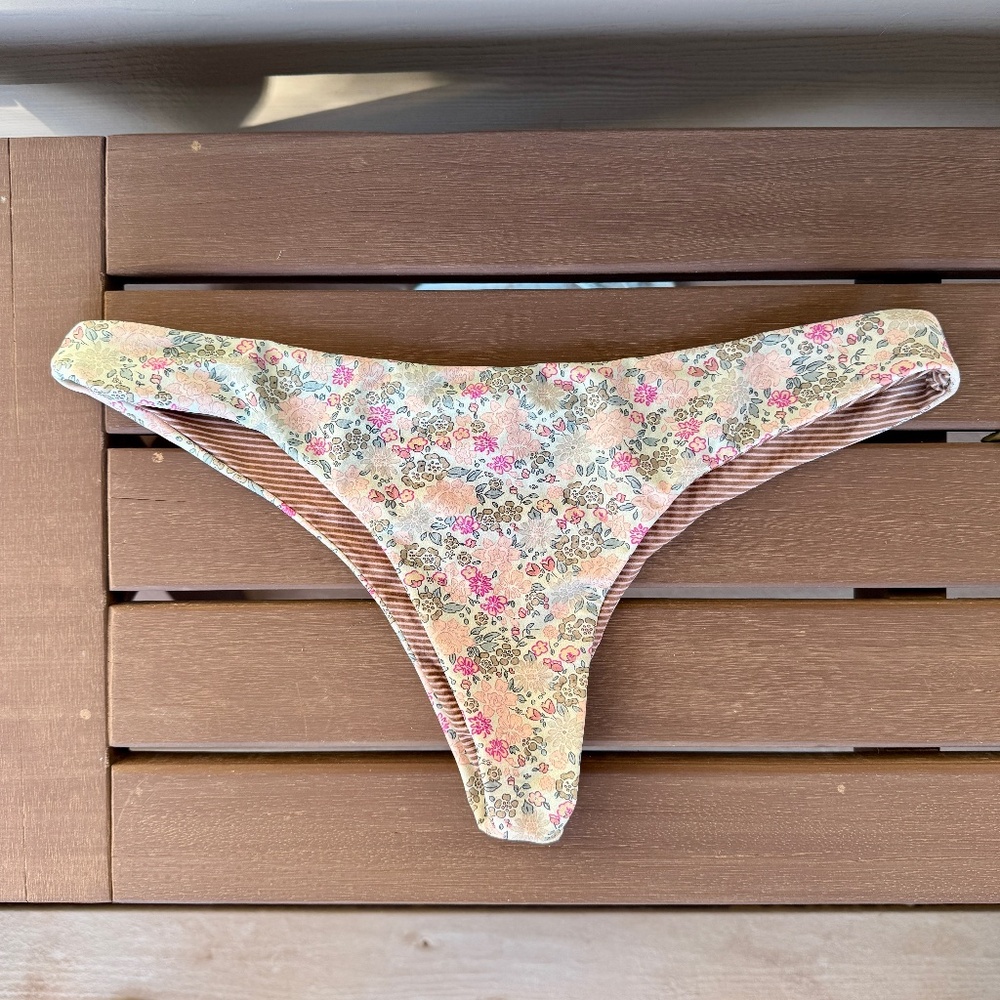 ACACIA HOOKIPA BIKINI BOTTOM IN MEADOW